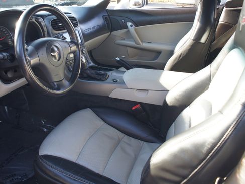 Used 2007 Chevrolet Corvette Convertible w/ Preferred Equipment Group image 9