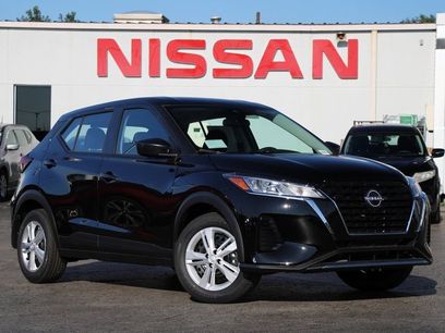 Certified 2025 Nissan Kicks Play S