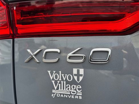 Certified 2023 Volvo XC60 B5 Plus w/ Climate Package image 8
