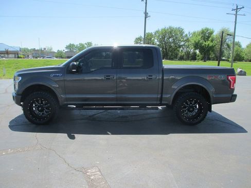 Used 2016 Ford F150 XLT w/ Equipment Group 301A Mid AWD/4WD image 10