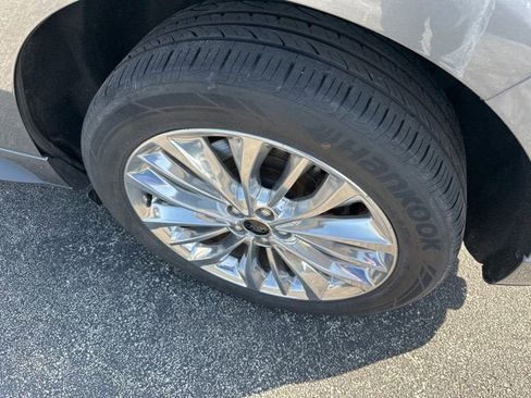 Used 2024 Ford Edge Titanium w/ Titanium Elite Package AWD/4WD image 21