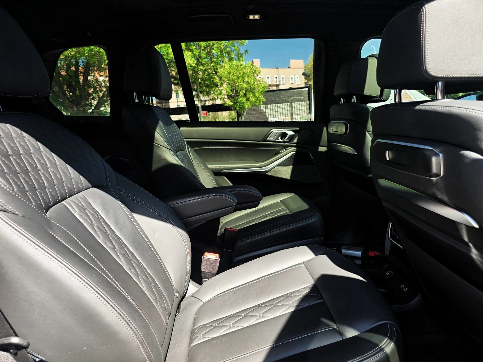 Used 2024 BMW X7 M60i w/ Executive Package AWD/4WD image 50