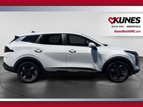 Used 2026 Kia Sportage LX FWD image 12