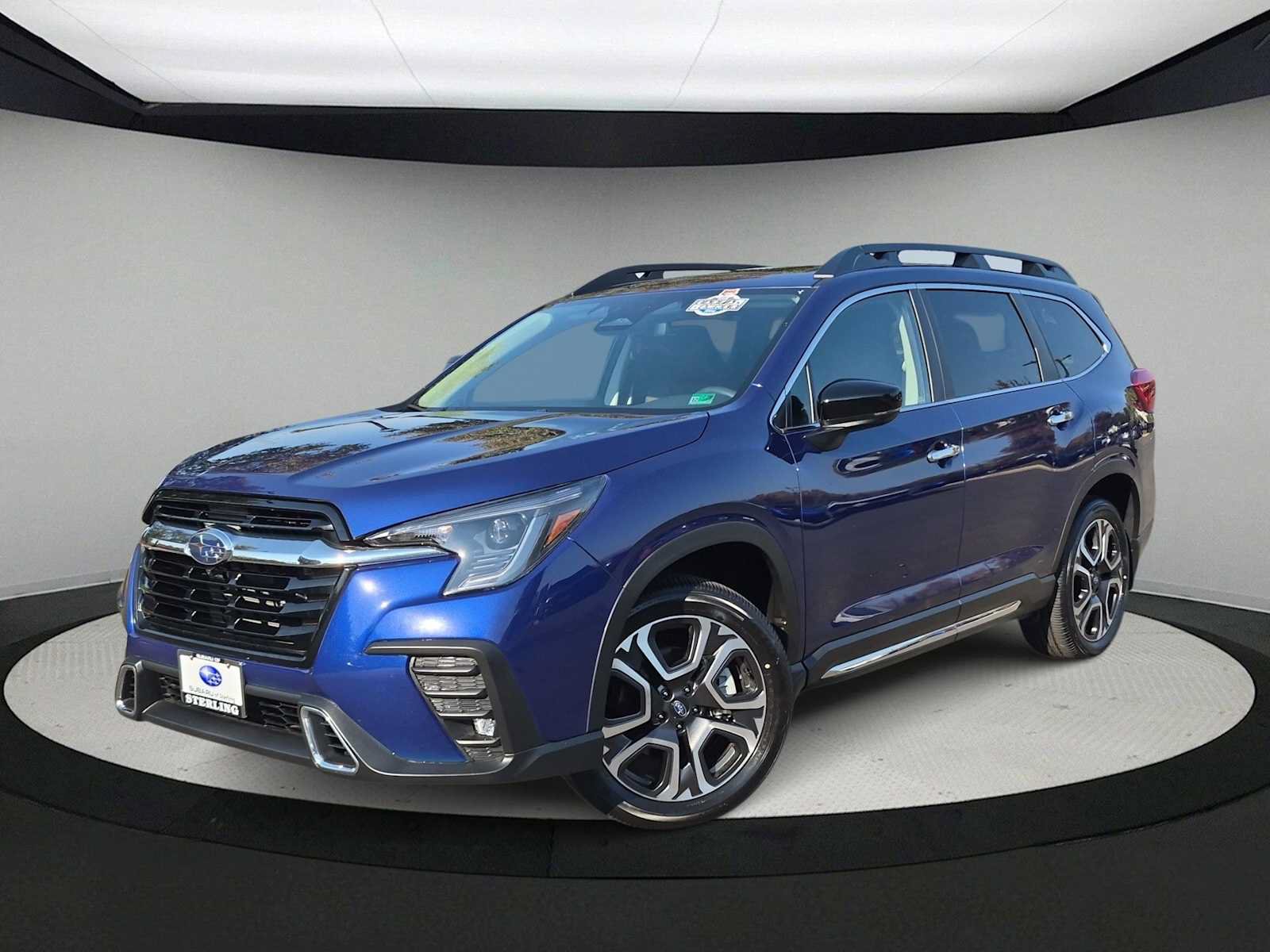 Used 2026 Subaru Ascent Touring AWD/4WD image 1