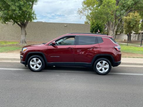 Used 2021 Jeep Compass Latitude FWD image 16