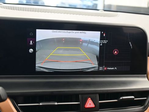 Used 2024 Kia Seltos EX image 19