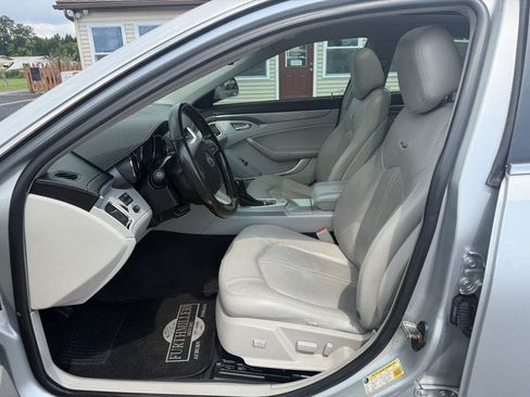 Used 2013 Cadillac CTS Luxury RWD image 3