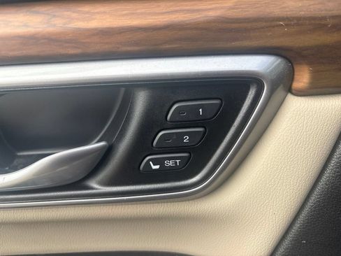Used 2018 Honda CR-V EX-L image 10