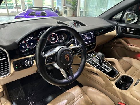 Used 2019 Porsche Cayenne AWD/4WD image 37