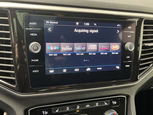 Used 2020 Volkswagen Atlas Cross Sport SEL Premium R-Line image 19