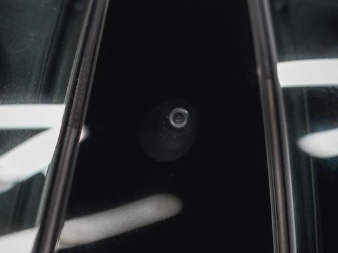 Used 2020 Tesla Model S AWD image 7