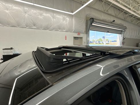 Used 2025 Volkswagen Jetta SE FWD image 26