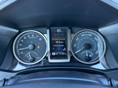 Used 2021 Toyota Tacoma SR5 w/ Technology Package AWD/4WD image 27
