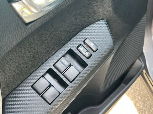 Used 2015 Toyota RAV4 XLE FWD image 11