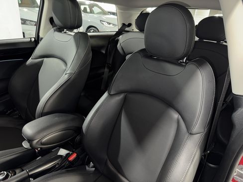 Certified 2024 MINI Cooper 2-Door Hardtop FWD image 30