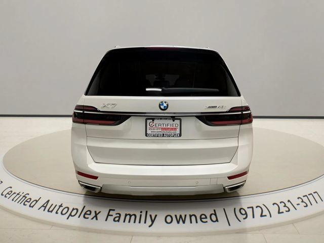 Used 2026 BMW X7 xDrive40i w/ Premium Package AWD/4WD image 4