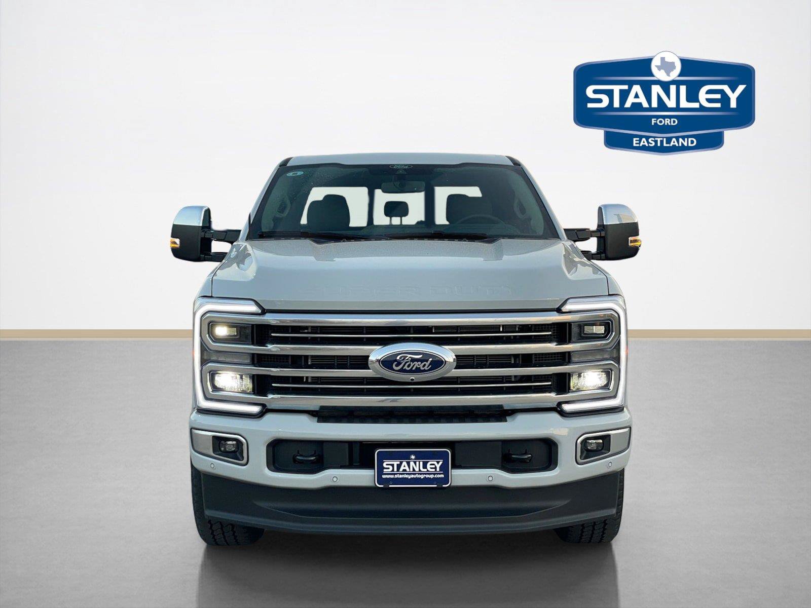 New 2026 Ford F250 Platinum w/ Platinum Plus Package AWD/4WD image 2
