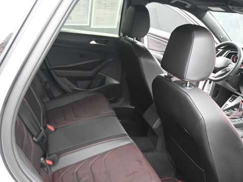 Used 2022 Volkswagen Jetta GLI Autobahn FWD image 47