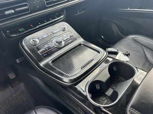 Used 2021 Lincoln Nautilus FWD w/ Equipment Group 101A image 26