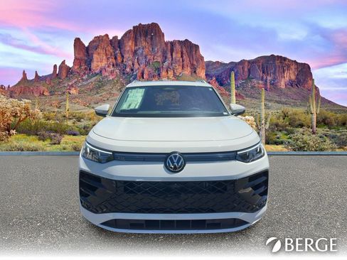 New 2026 Volkswagen Tiguan SEL R-Line AWD/4WD image 6
