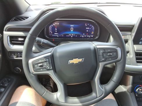 Certified 2023 Chevrolet Suburban LT w/ Luxury Package RWD image 26