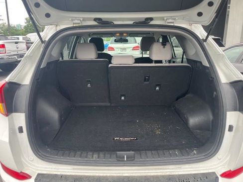 Used 2017 Hyundai Tucson SE image 11