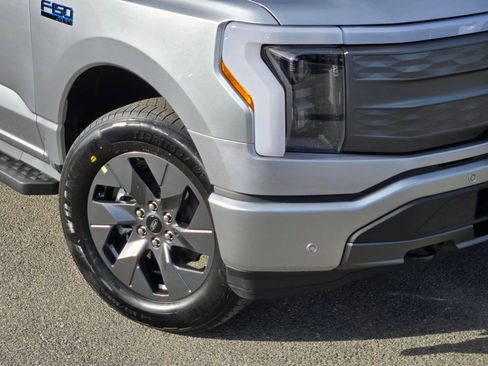 New 2025 Ford F150 Lightning Lariat image 6
