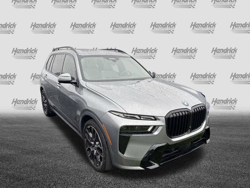 Used 2023 BMW X7 xDrive40i w/ Executive Package image 5