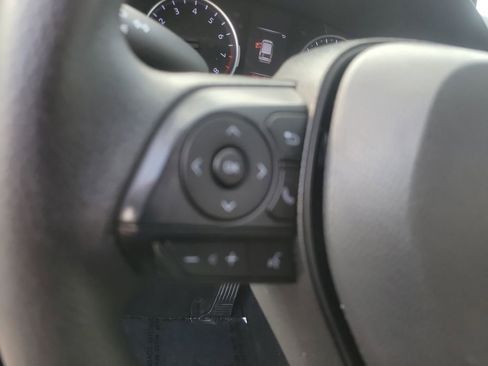 Used 2021 Toyota RAV4 LE image 26