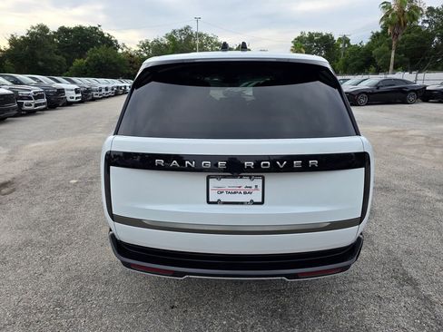 Used 2025 Land Rover Range Rover Long Wheelbase Autobiography AWD/4WD image 5