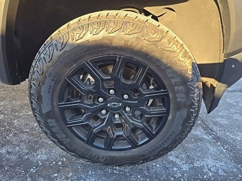 Used 2023 Chevrolet Colorado Trail Boss w/ Advanced Trailering Package image 28