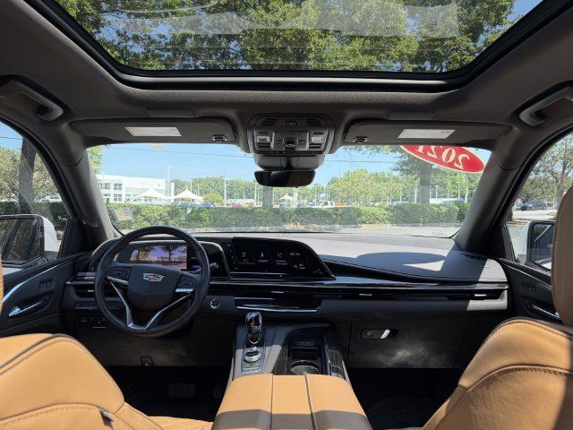 Used 2021 Cadillac Escalade Premium Luxury w/ Performance Package AWD/4WD image 42