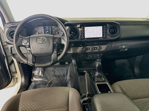 Used 2022 Toyota Tacoma SR RWD image 17