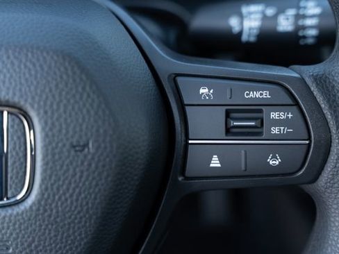 Used 2024 Honda HR-V LX image 23