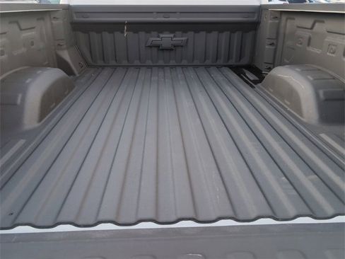 Used 2024 Chevrolet Silverado 2500 LT image 24