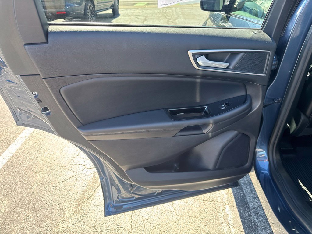 Used 2019 Ford Edge SEL w/ Equipment Group 201A AWD/4WD image 28