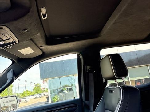 Used 2023 GMC Sierra 1500 AT4X AWD/4WD image 5
