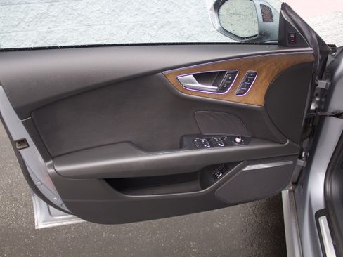 Used 2016 Audi A7 3.0T Premium Plus w/ Black Optic Package AWD/4WD image 9