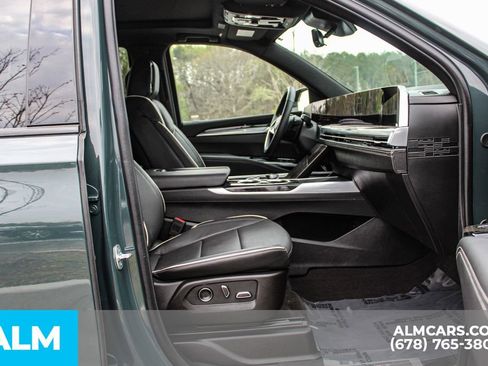 Used 2025 Cadillac Escalade Sport w/ LPO, ONYX Package AWD/4WD image 22