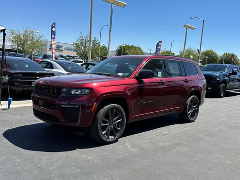 New 2026 Jeep Grand Cherokee L Limited AWD/4WD image 2
