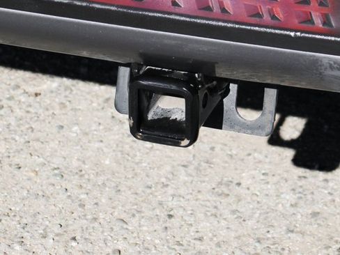 Used 2023 Nissan Titan SV w/ SV Convenience Package image 43