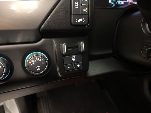 Used 2018 Chevrolet Tahoe Premier image 32