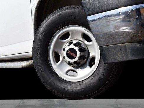 Used 2024 GMC Savana 2500 w/ Driver Convenience Package image 3