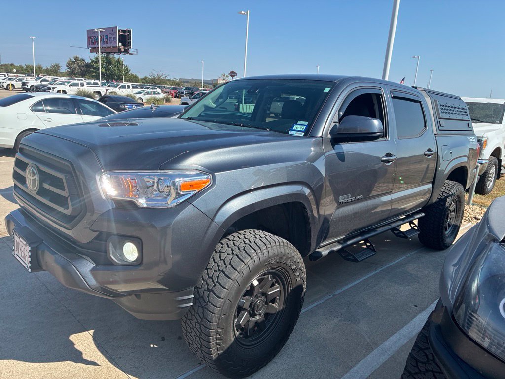 Certified 2022 Toyota Tacoma SR AWD/4WD image 4