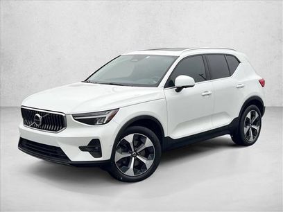 Used 2023 Volvo XC40 B5 Plus w/ Driver Assist Package