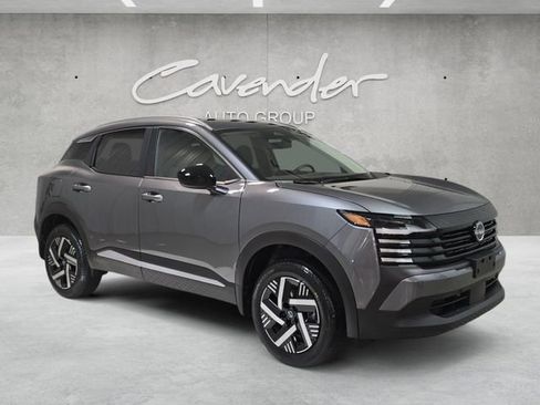 New 2026 Nissan Kicks SV w/ SV Premium Package FWD image 2