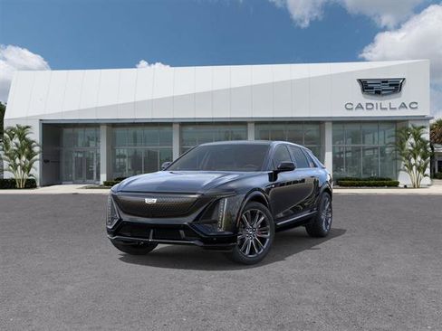 New 2026 Cadillac Lyriq V AWD/4WD image 8