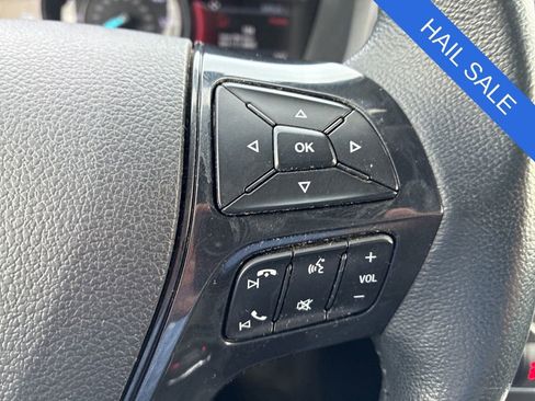 Used 2018 Ford Explorer XLT w/ Equipment Group 202A AWD/4WD image 28