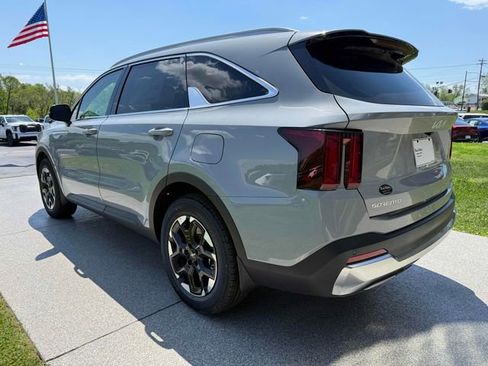 New 2026 Kia Sorento S FWD image 7
