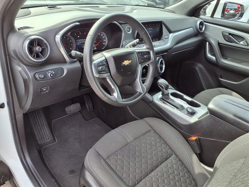 Used 2021 Chevrolet Blazer LT image 4